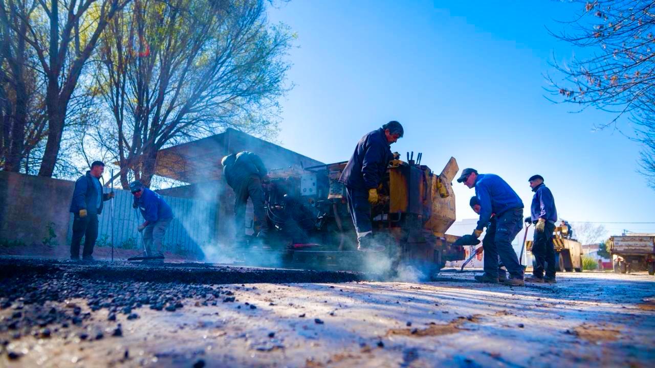 Obras de asfalto en Santa Rosa