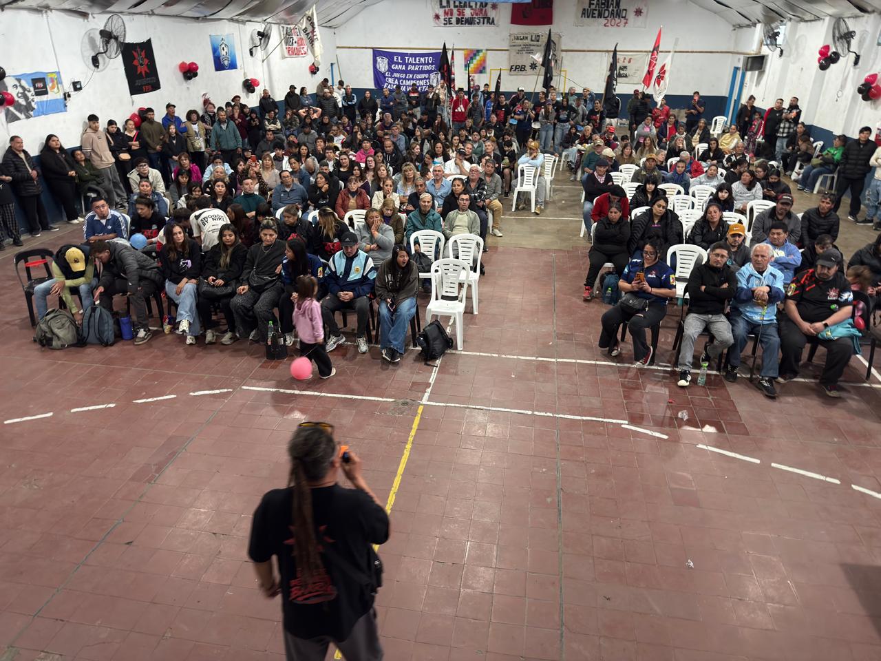 Acto del FPB en el Club Sarmiento