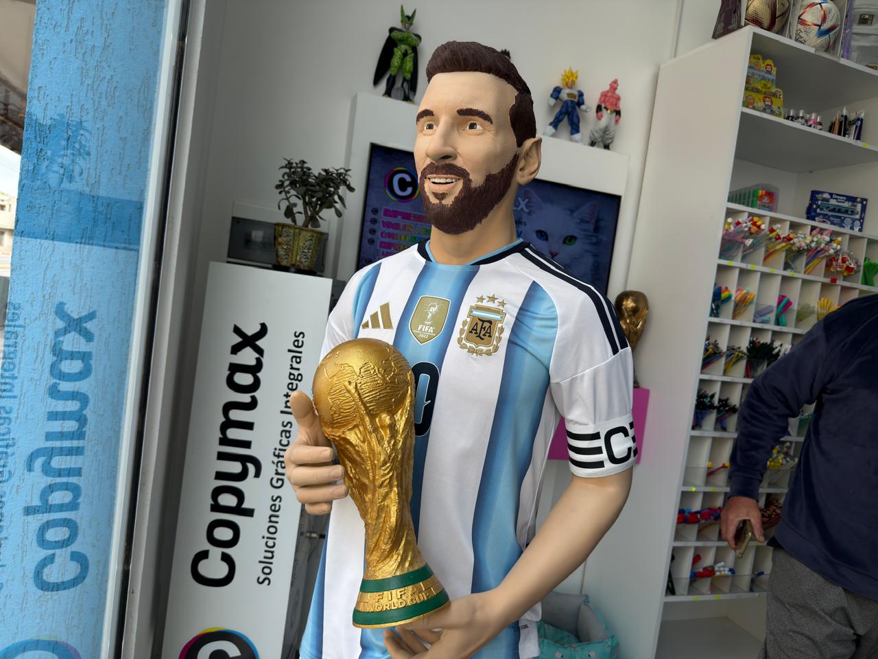 Réplica de Messi en Copymax